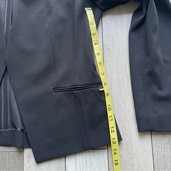 Calvin Klein Classic Black Blazer - Picture 8 of 8
